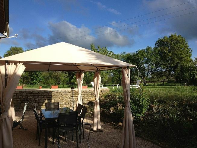 Thoisy-le-Desert酒店住宿-La Datcha Bourguignonne