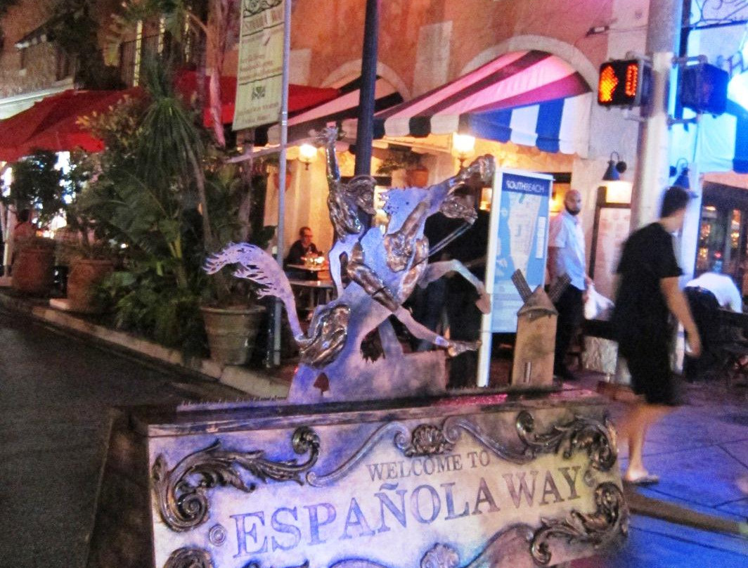 Española Way-迈阿密海滩必去景点