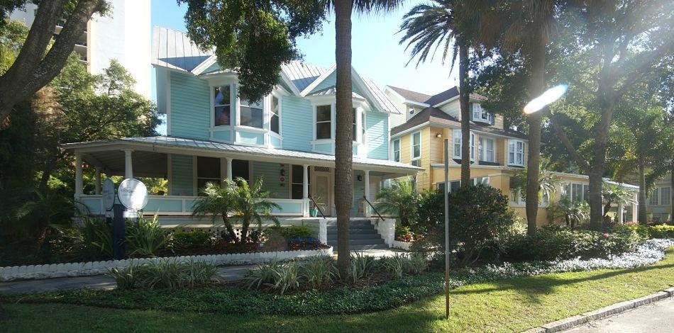 Watergarden Inn at the Bay