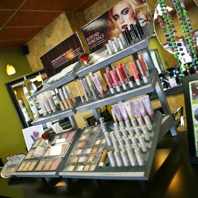 Kare-n-Hair Salon景点图片