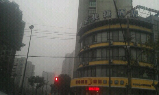 如家商旅酒店(上海大宁国际广场西藏北路地铁站店)主图