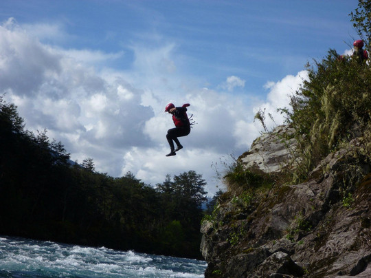 Ko'KayaK-巴拉斯港必去景点