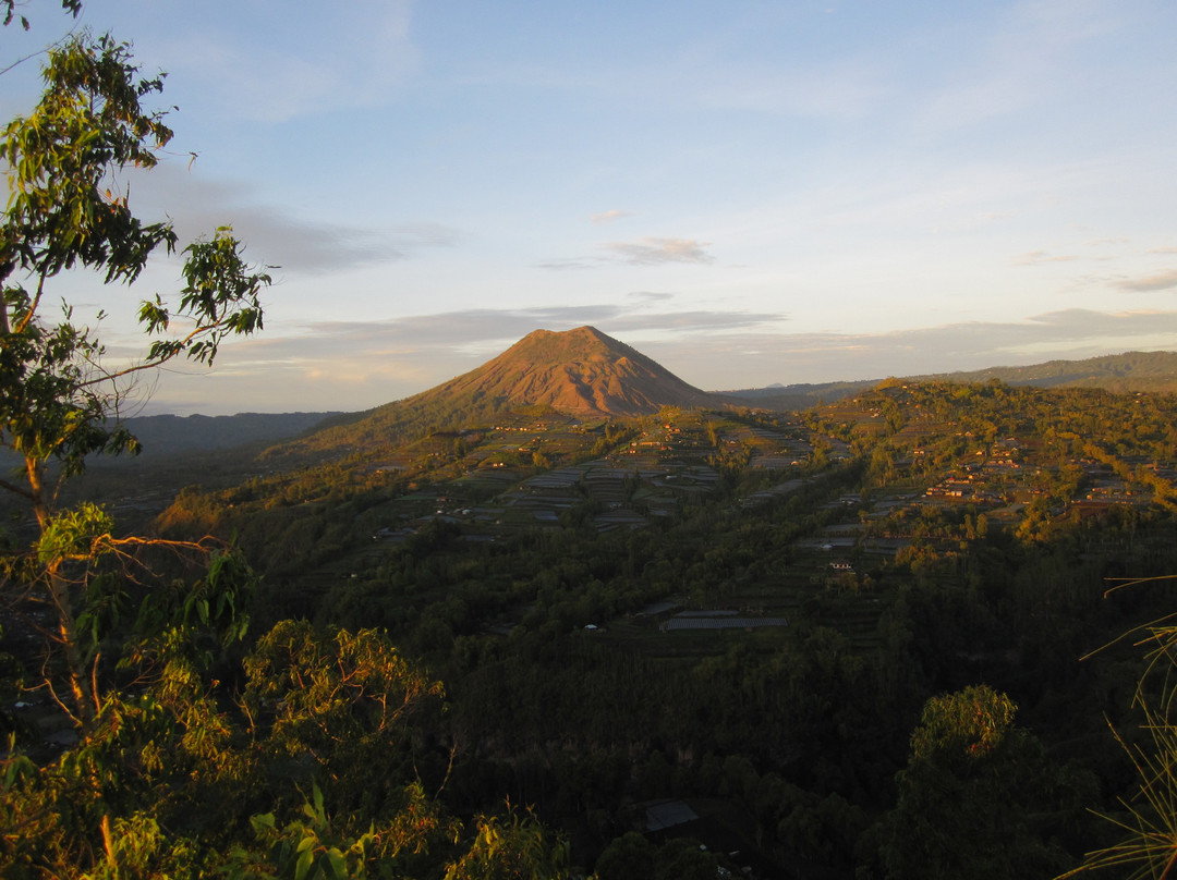 巴特尔火山-金塔马尼必去景点