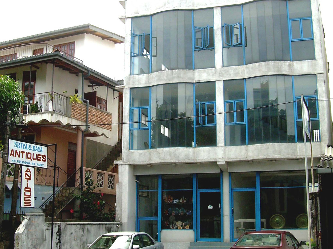 Sriya & Daya Curio Shop-康提必去景点