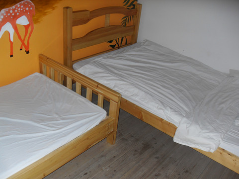 纯真年代国际青年旅馆主图