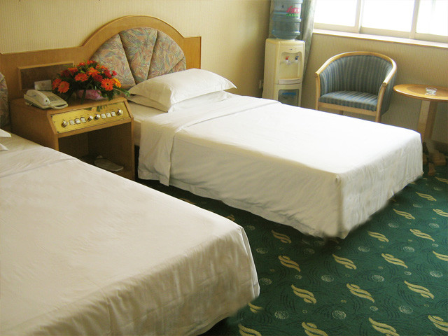 珠海拱北口岸希尔顿欢朋酒店主图