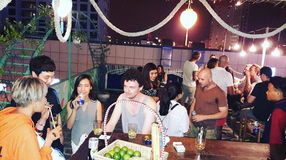 Hoa Hiep Bac餐馆和美食-Utopia Rooftop bar