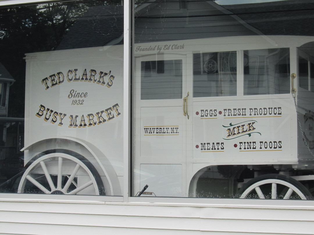 Waverly餐馆和美食-Ted Clark's Busy Market