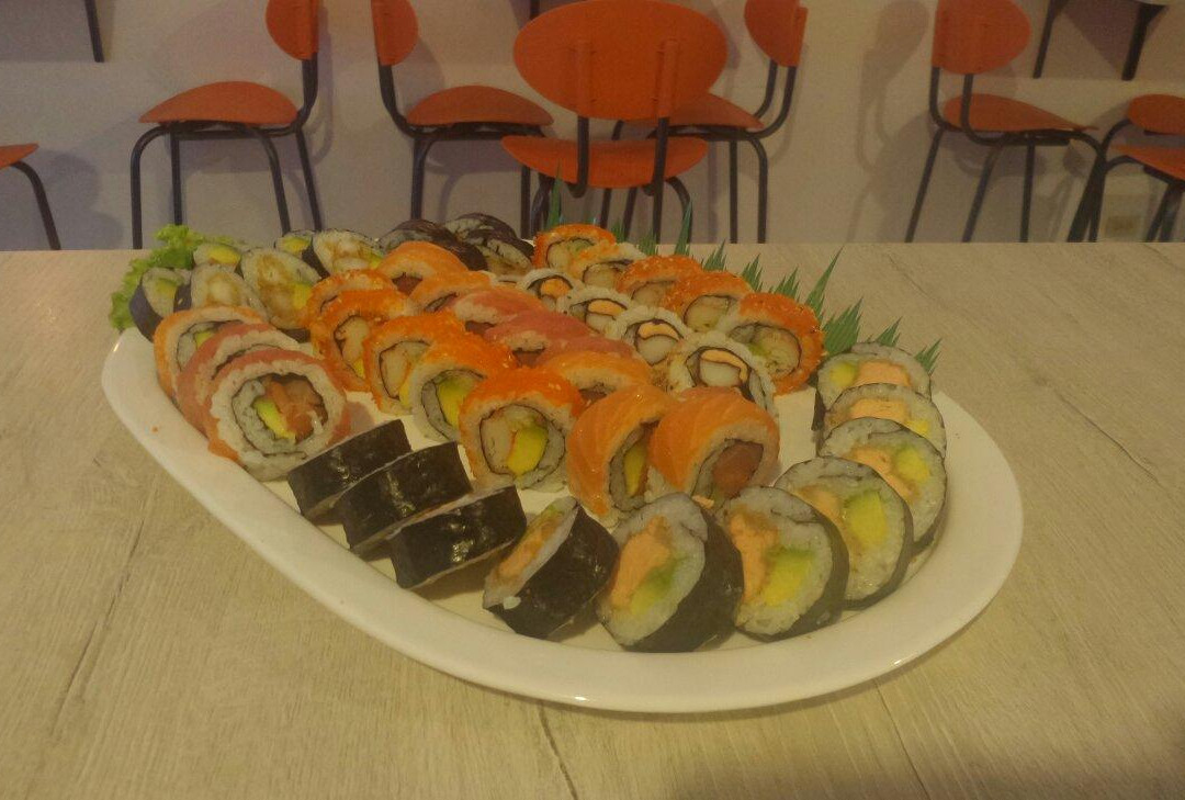 Kukku Sushi y Wok Sabaneta