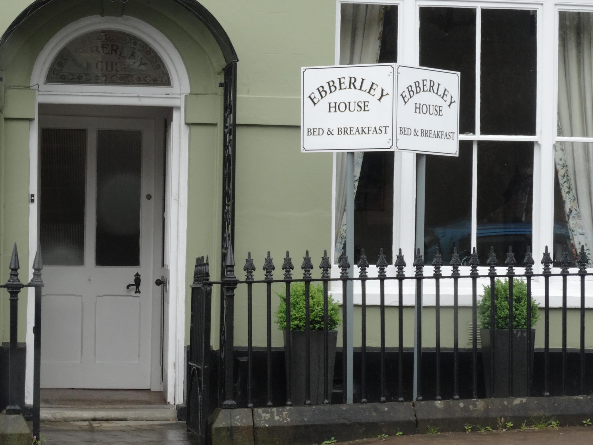 Ebberley House-客卧