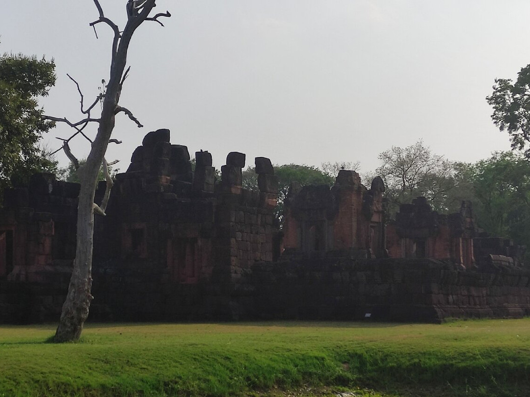 Prasat Pueai Noi景点图片