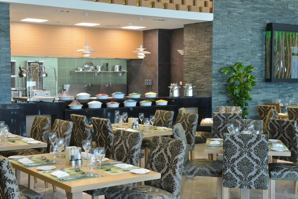 Ramee Grand Hotel & Spa