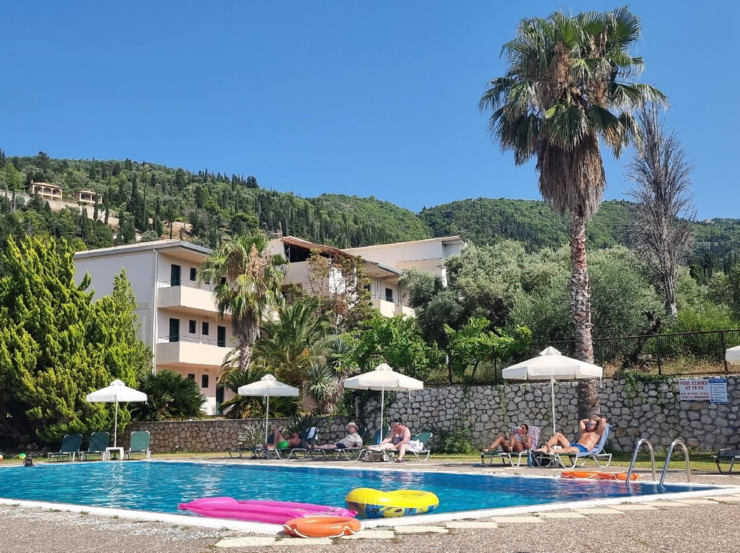 Santa Marina Hotel主图