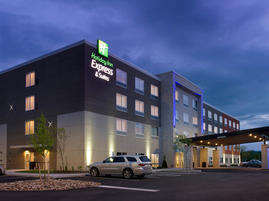 Entriken酒店住宿-Holiday Inn Express & Suites Altoona By IHG