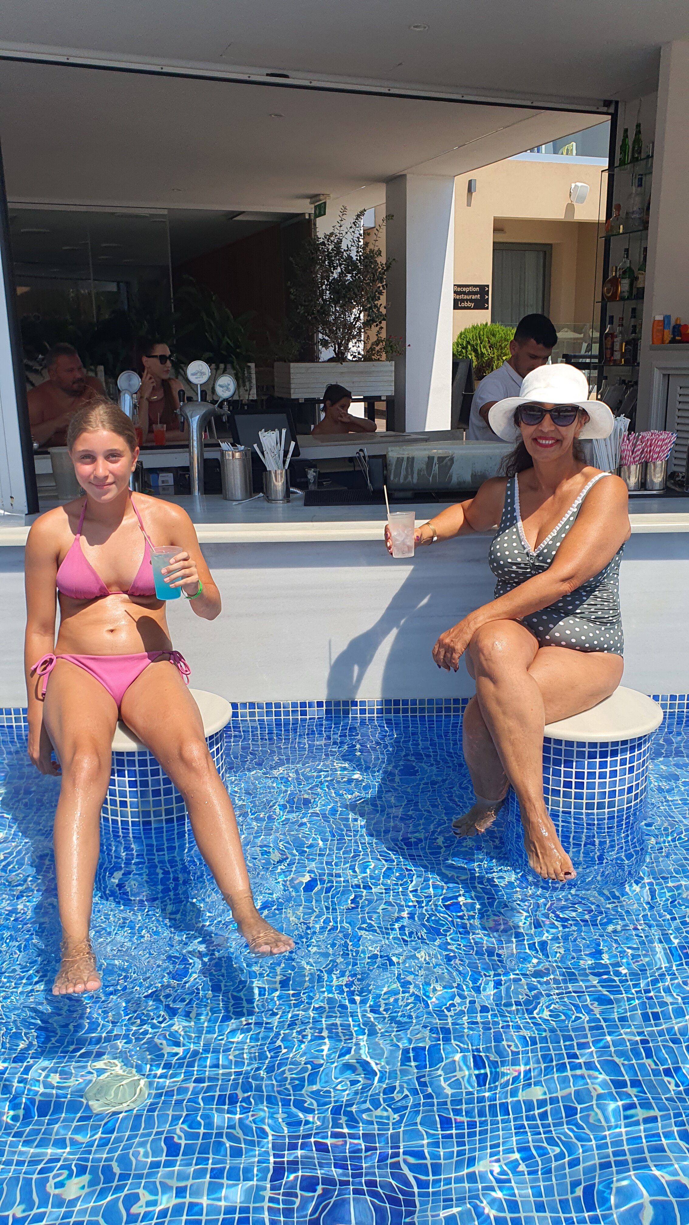 White Olive Elite Hotel Laganas-泳池