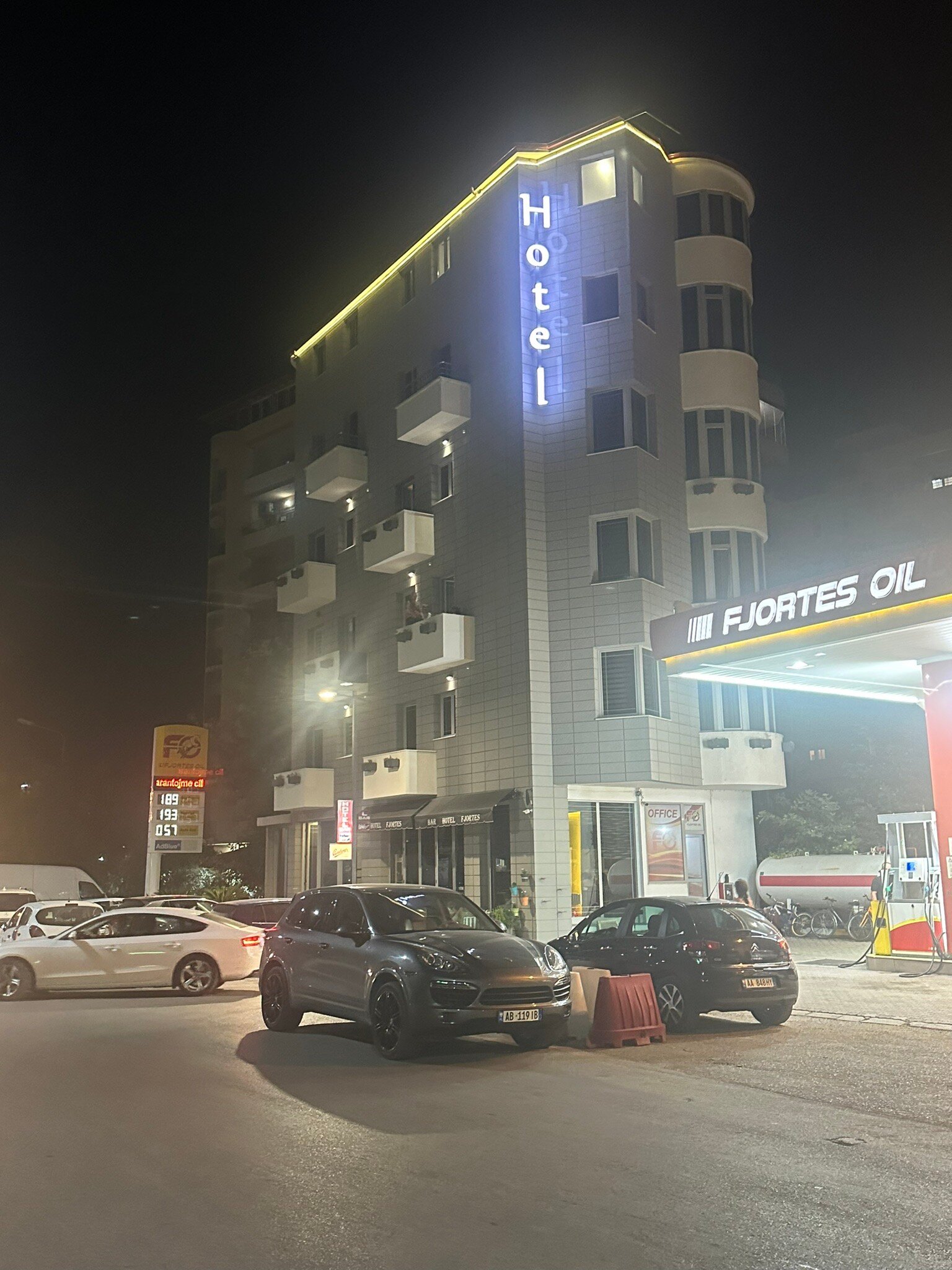 Fjortes Hotel-官方