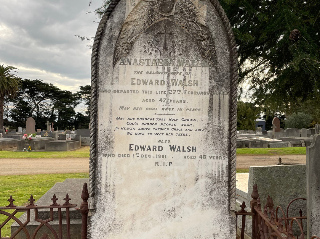 Sale Public Cemetery-塞尔必去景点