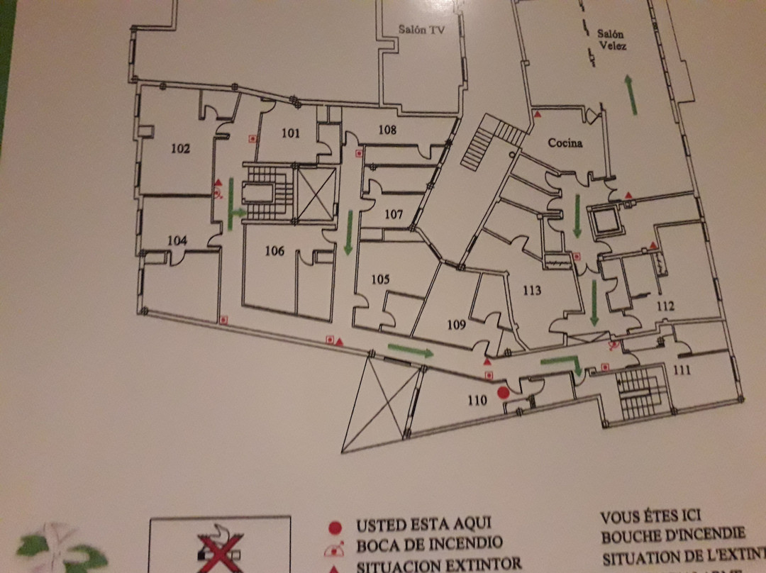 埃尔楚拉酒店主图