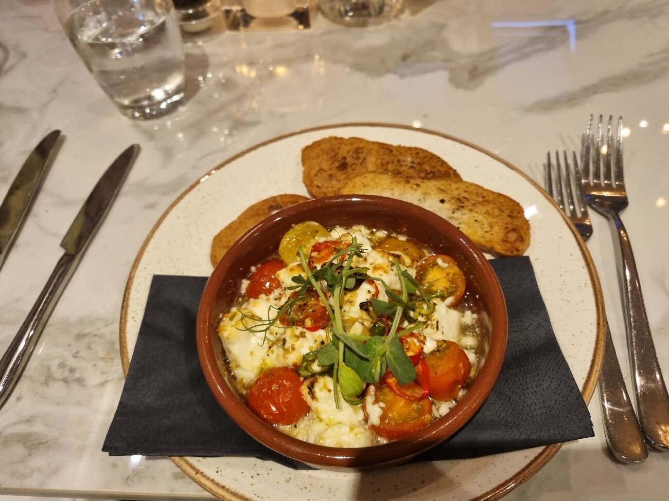 White Horse Inn-官方