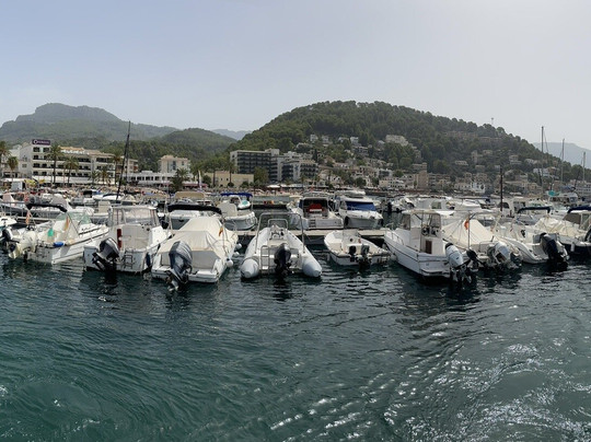 No Frills Excursions-阿尔库迪亚港必去景点