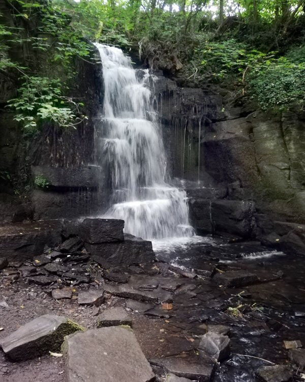 Harmby Waterfall-莱伯恩必去景点