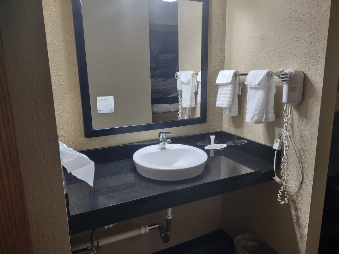 Super 8 by Wyndham Mendota主图