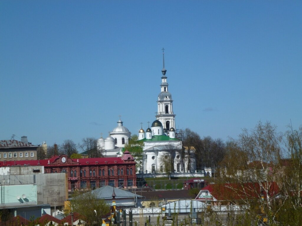 Bell Tower of Trinity Cathedral景点图片
