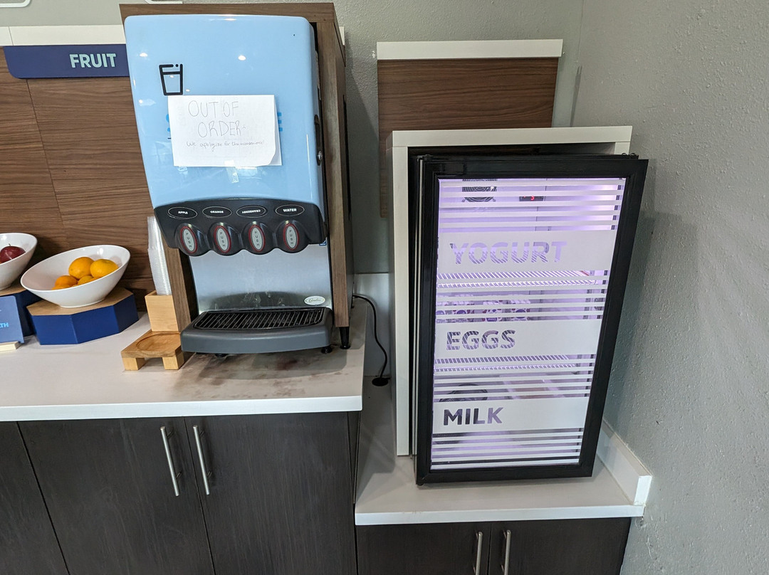 Holiday Inn Express & Suites N Waco Area - West By IHG主图