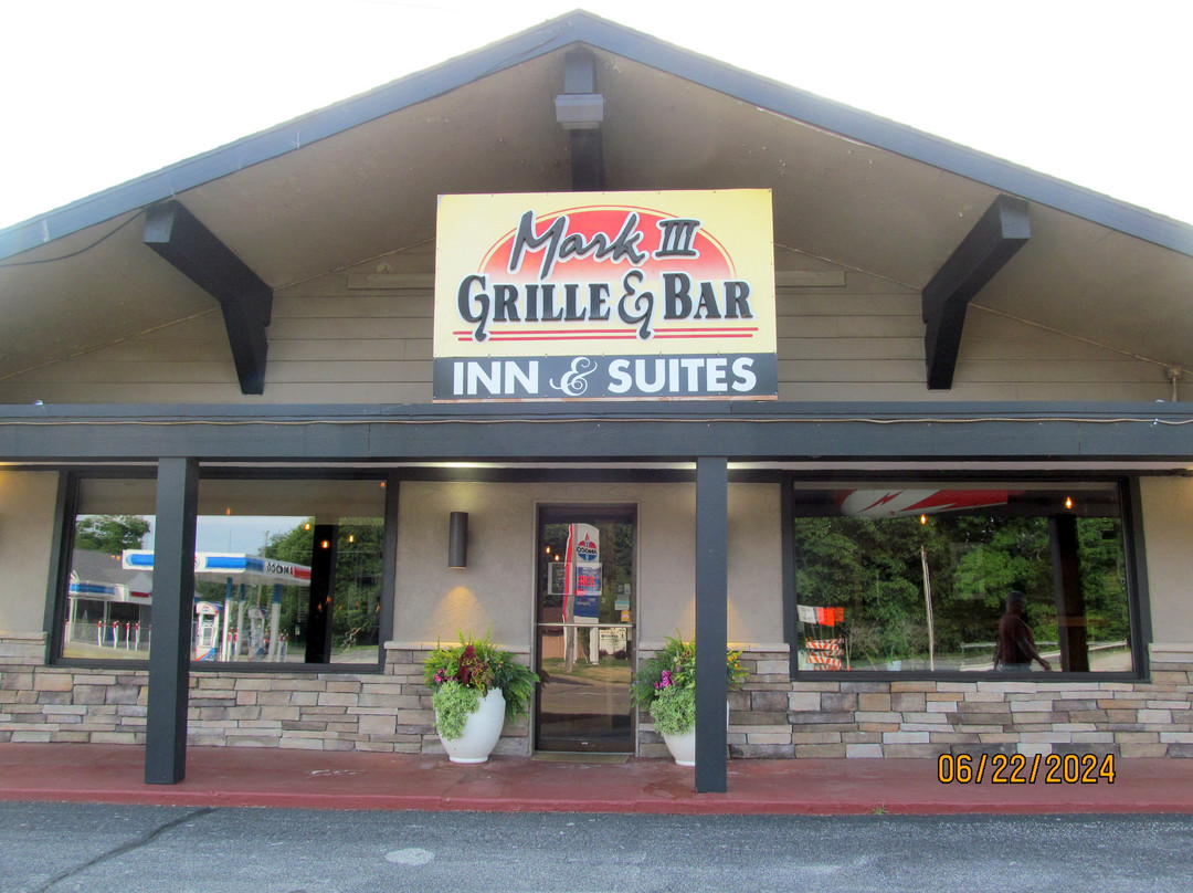 Mark III Inn & Suites主图