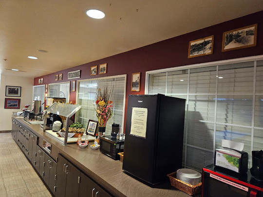 Coast Hilltop Inn主图