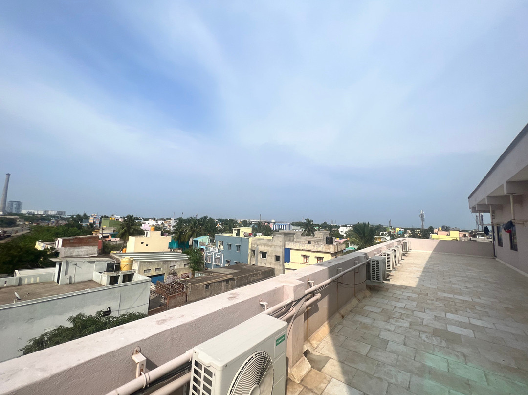 Hotel The Chiraag Inn主图
