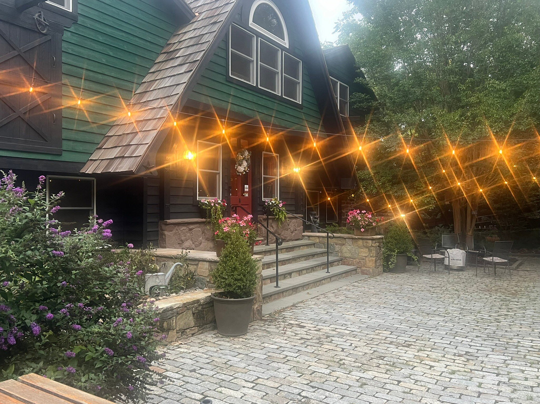 Stone Gables Bed & Breakfast