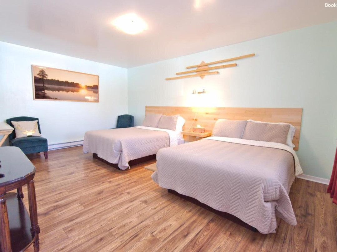 Jacques Cartier Motel主图