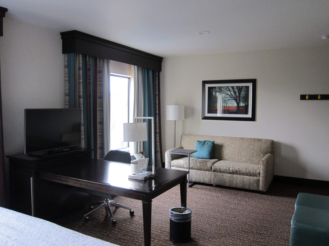 Hampton Inn & Suites Bend主图