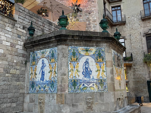 Font de Santa Anna-巴塞罗那必去景点