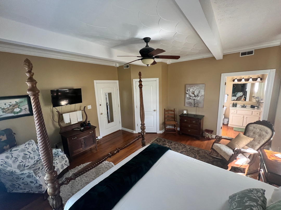 The Hill House Bed & Breakfast主图