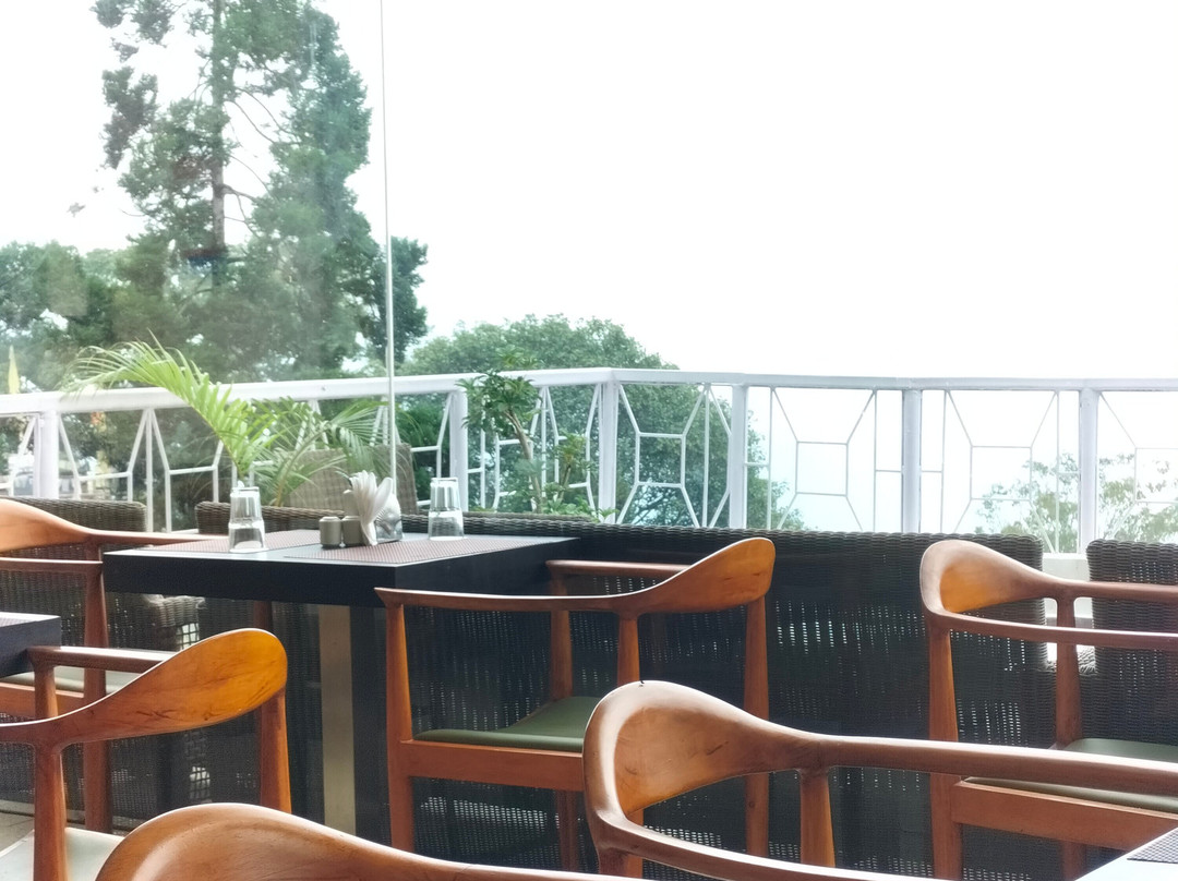 Summit Lillium Hotel & Spa主图