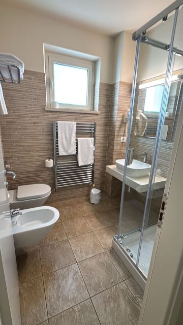 Exclusive - Hotel & Apartments-官方