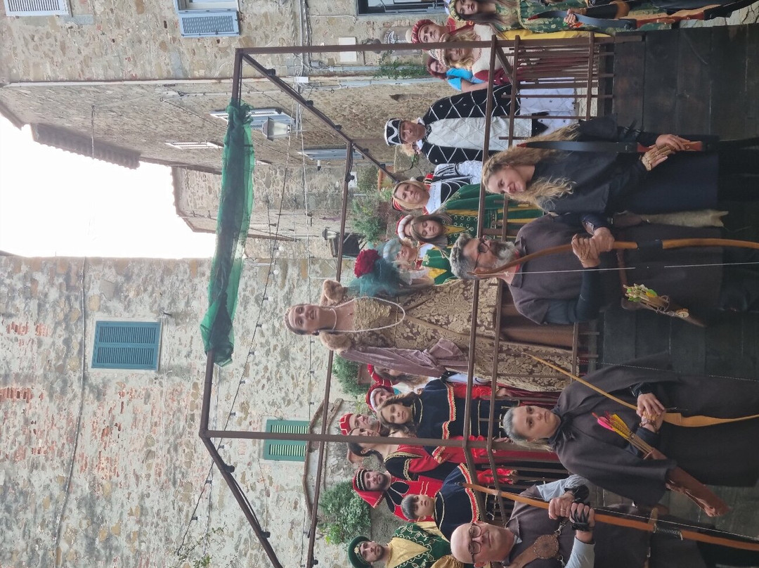 Castello Aragonese景点图片