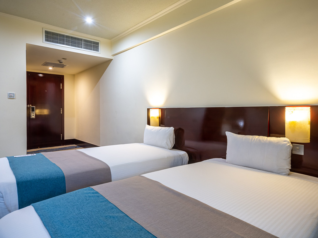 金色郁金香库马西市酒店主图