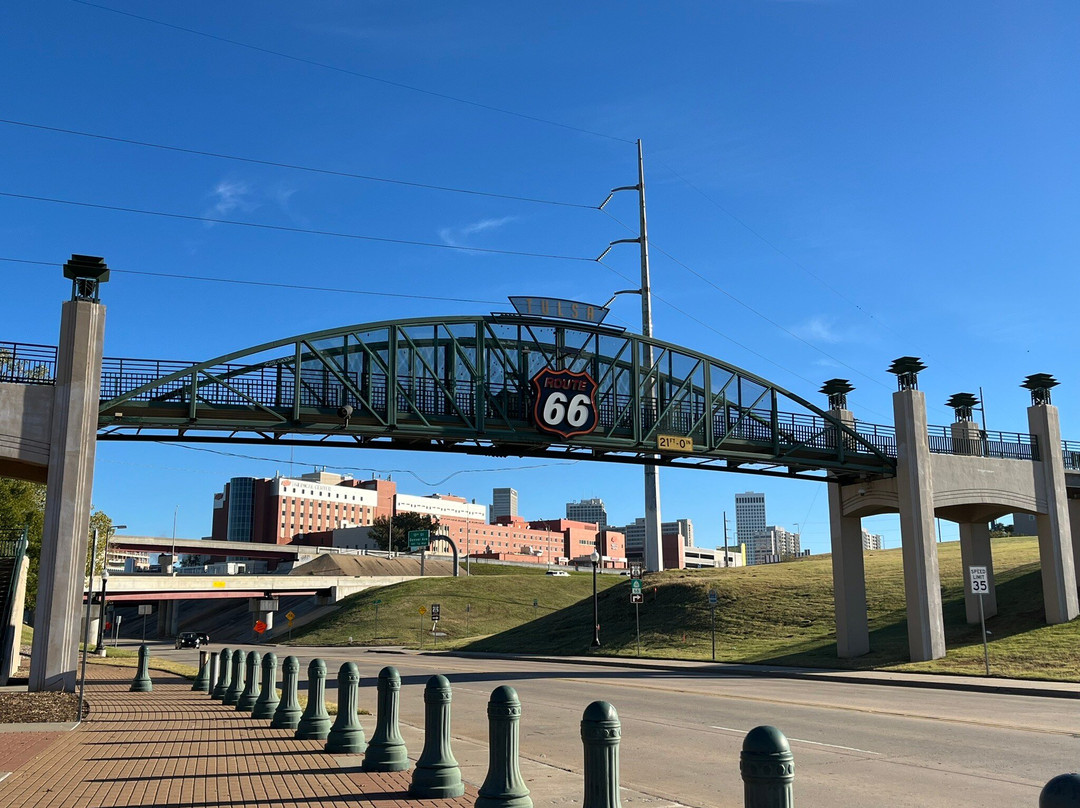 Cyrus Avery Centennial Plaza-塔尔萨必去景点
