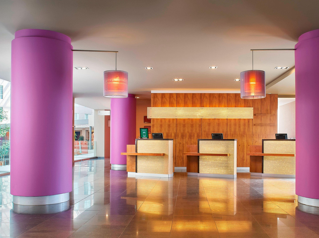 墨西哥城机场万怡酒店主图