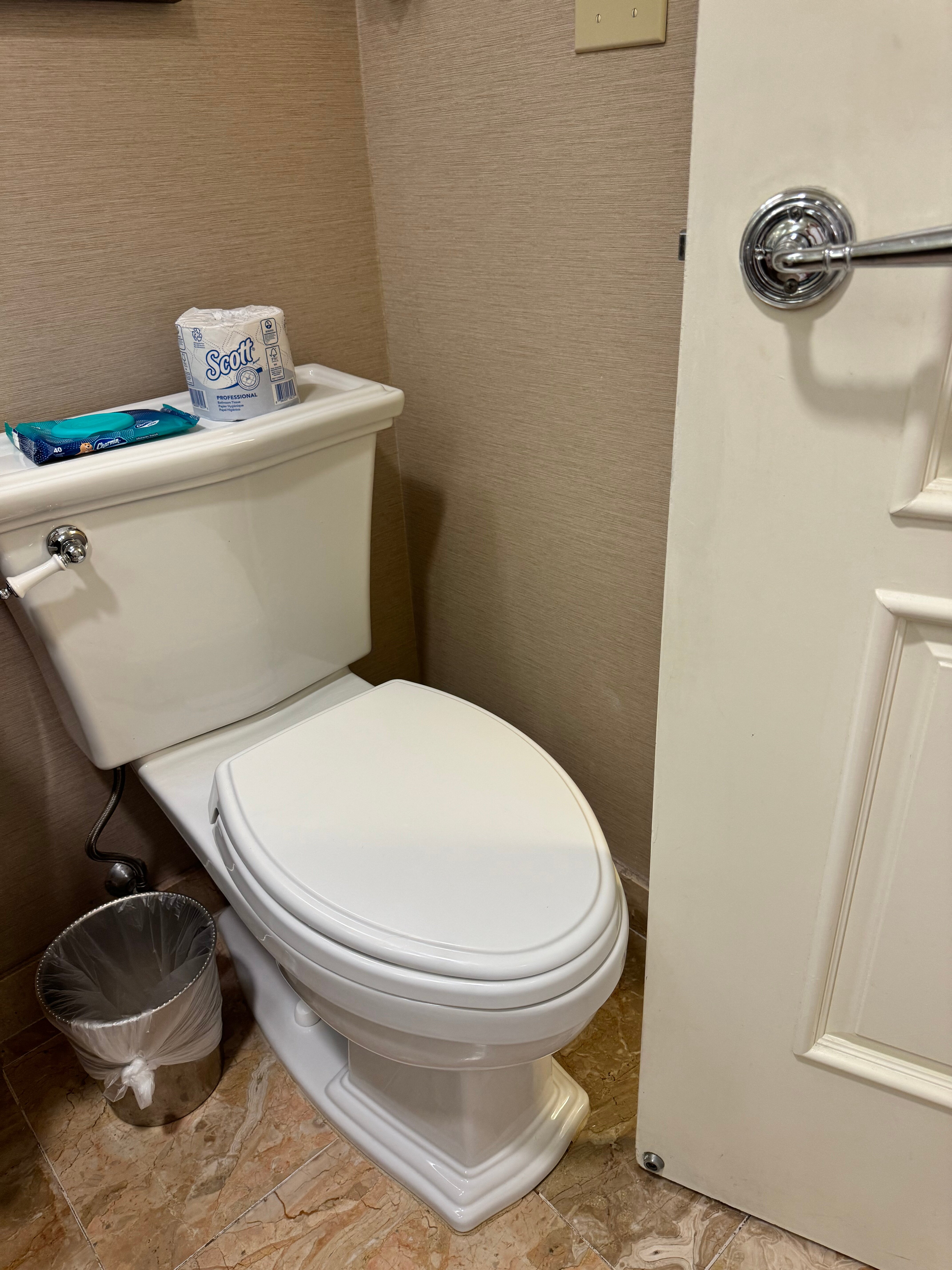 Wentworth By The Sea-浴室