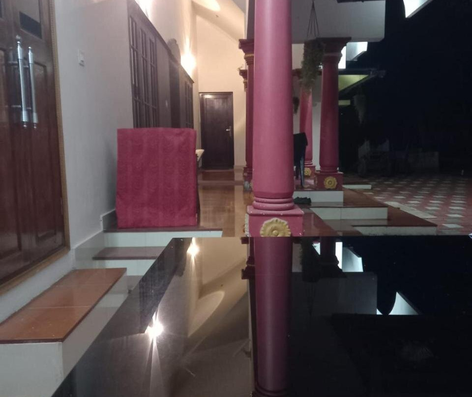 Stains Holidayhome & Party Floor, Cherai Beach