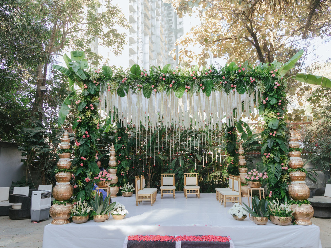 Holiday Village主图