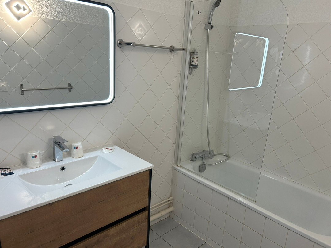 圣乔治斯酒店主图