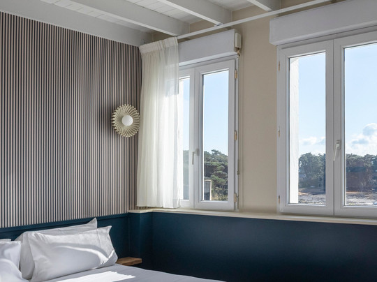 Hotel Bellevue主图