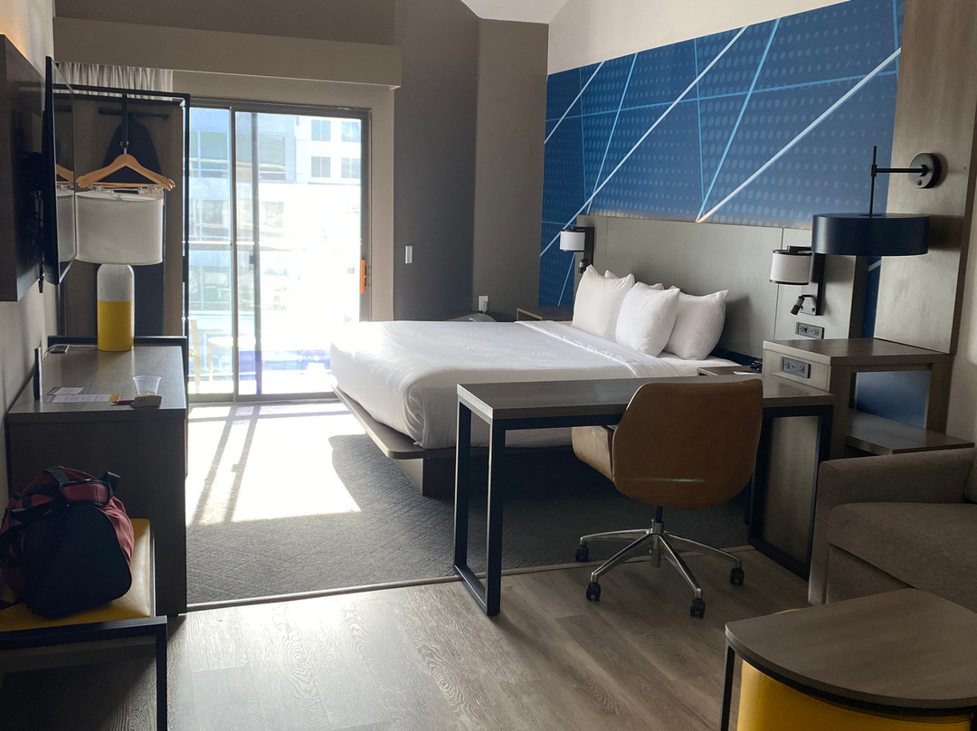 Comfort Inn & Suites Irvine Spectrum主图