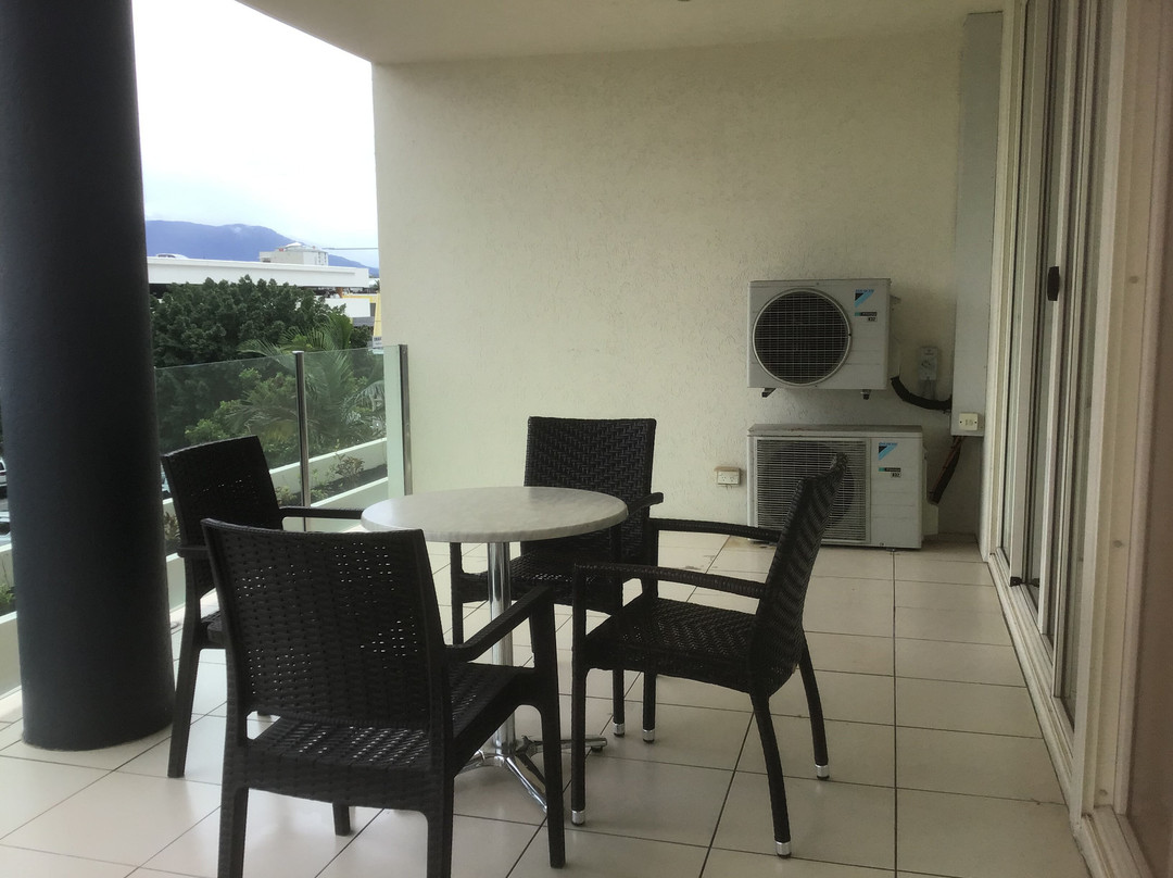 奎伊斯市雷吉斯公园酒店主图