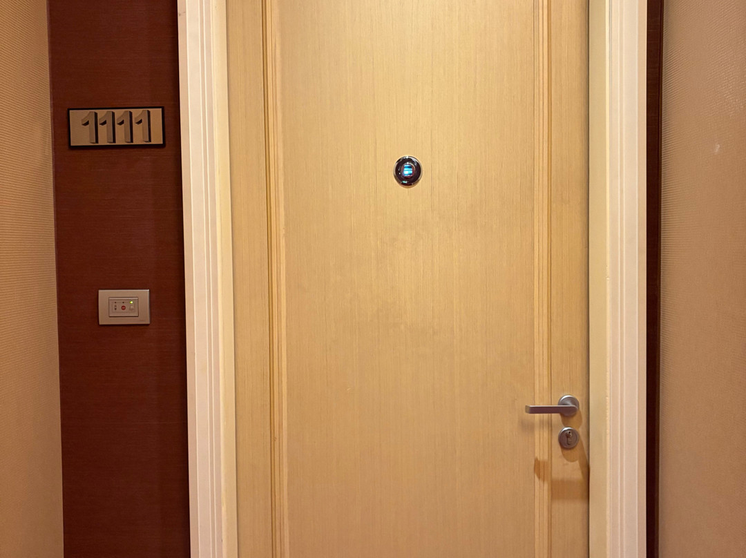 Millennium Hotel and Convention Centre Kuwait主图